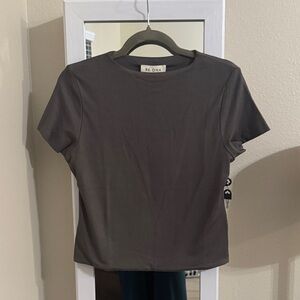 Re Ona Women's Charcoal Short Sleeve Tee